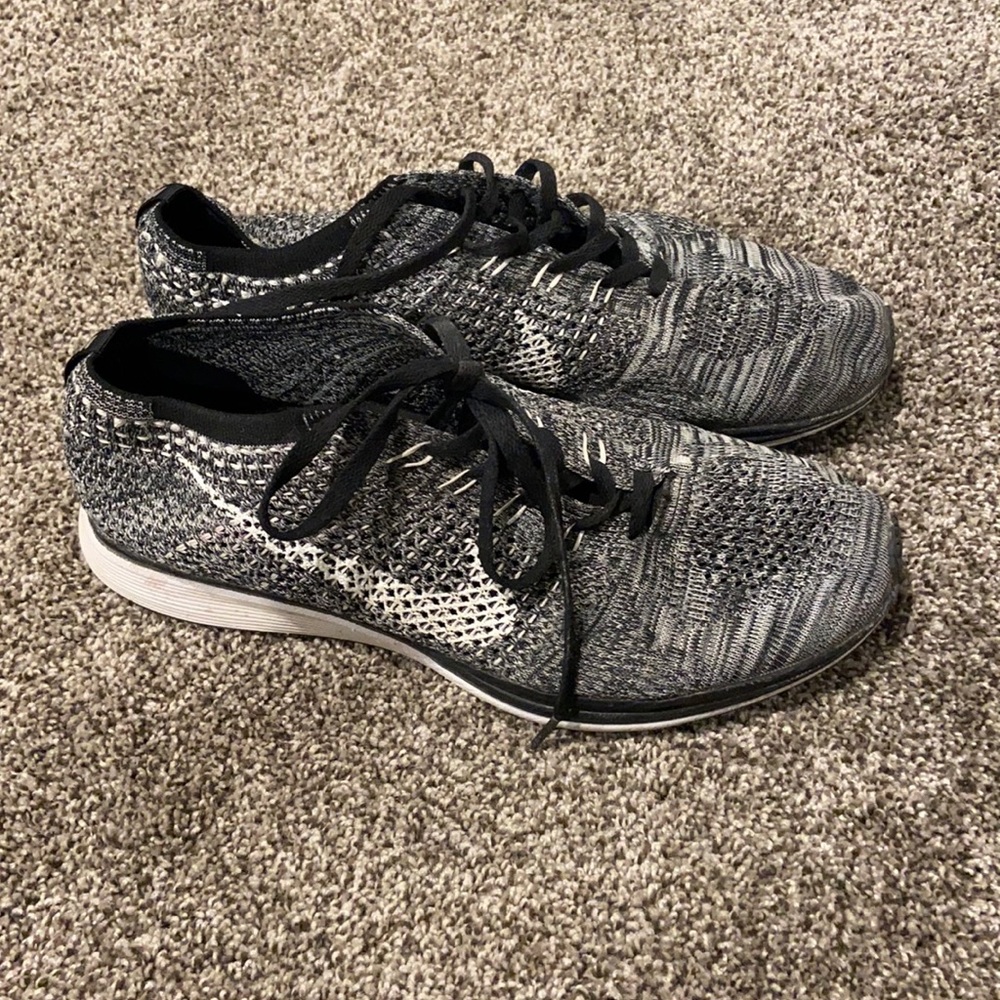 Nike Flyknit Racer